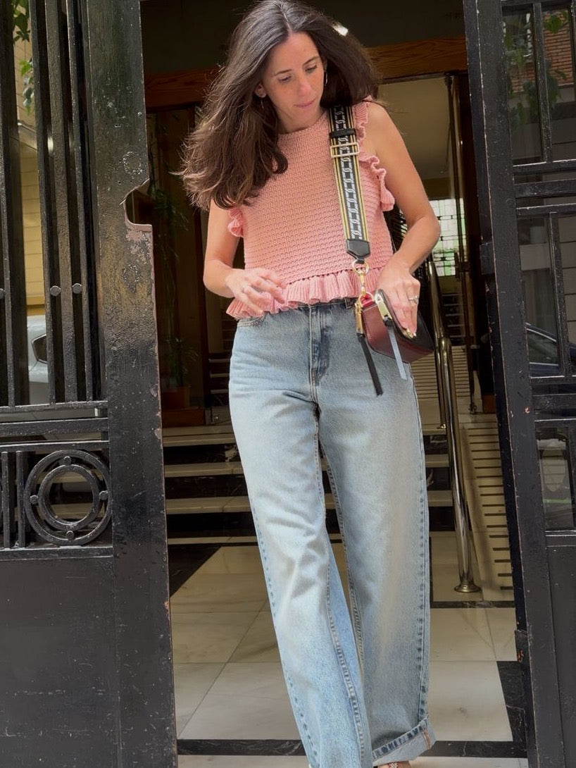ZARA. Top punto rosa volante