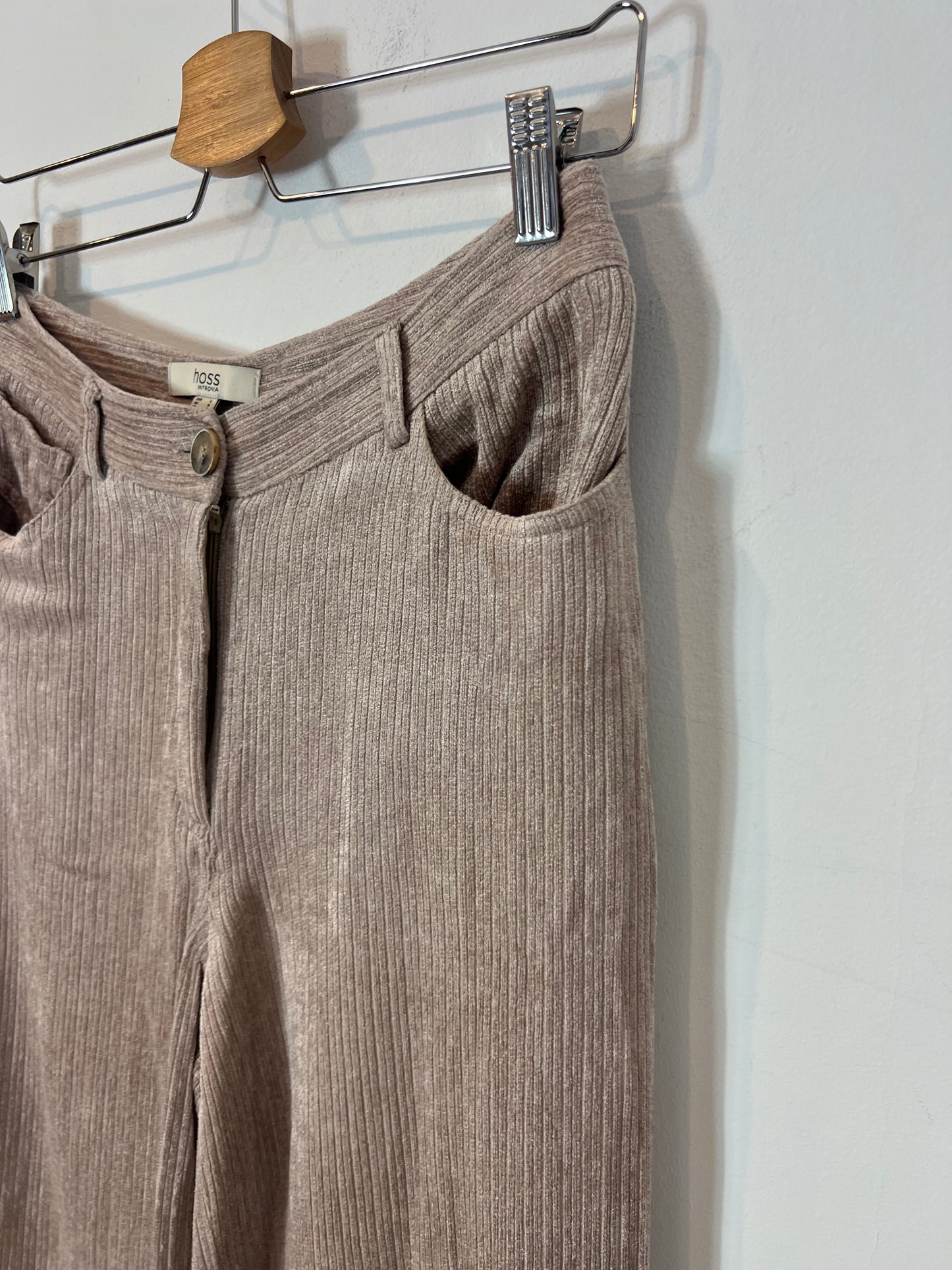 INTROPIA. Pantalón beige topo aterciopelado T.s