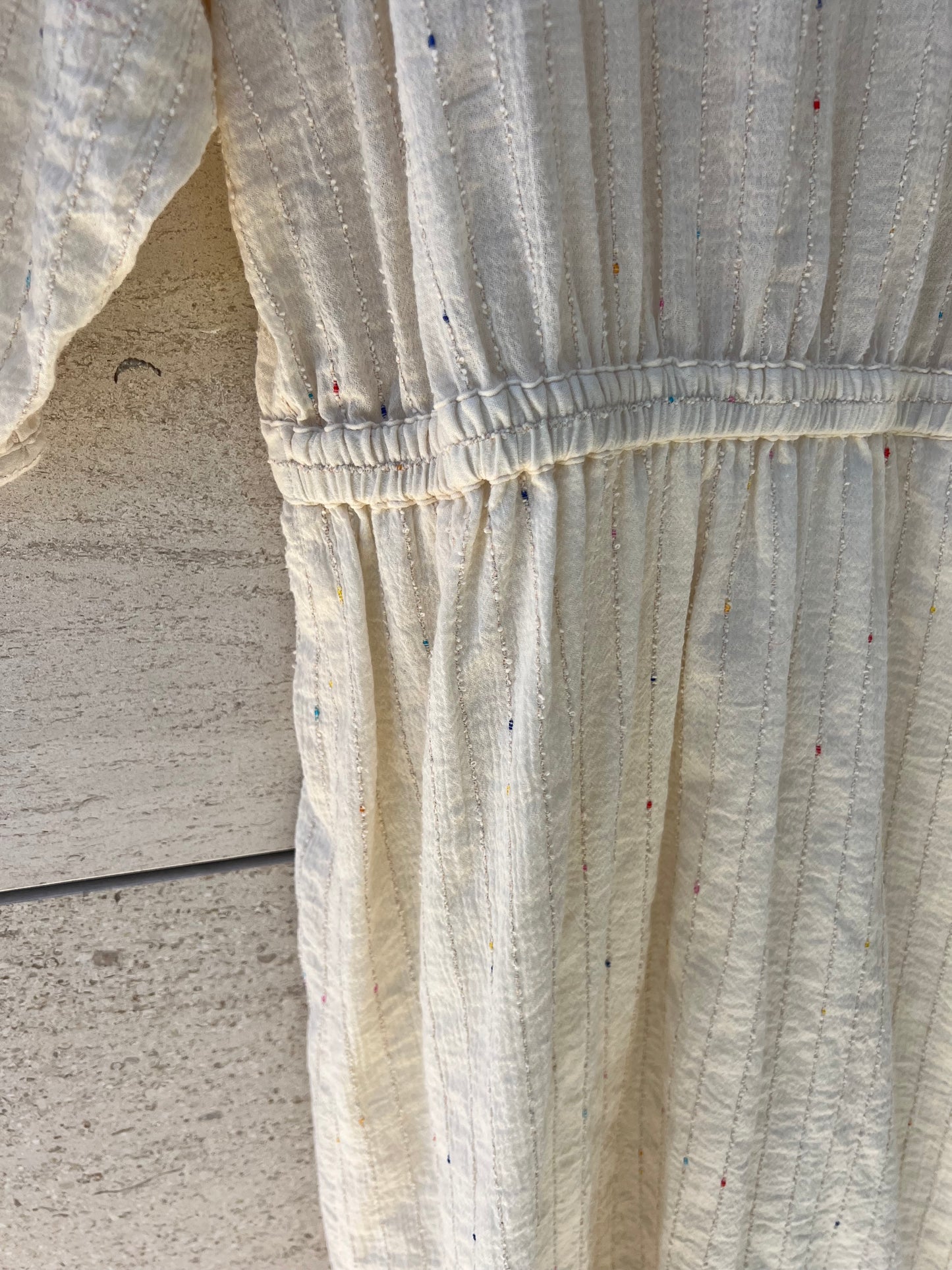 SESSÚN. Vestido beige bordado  T.s