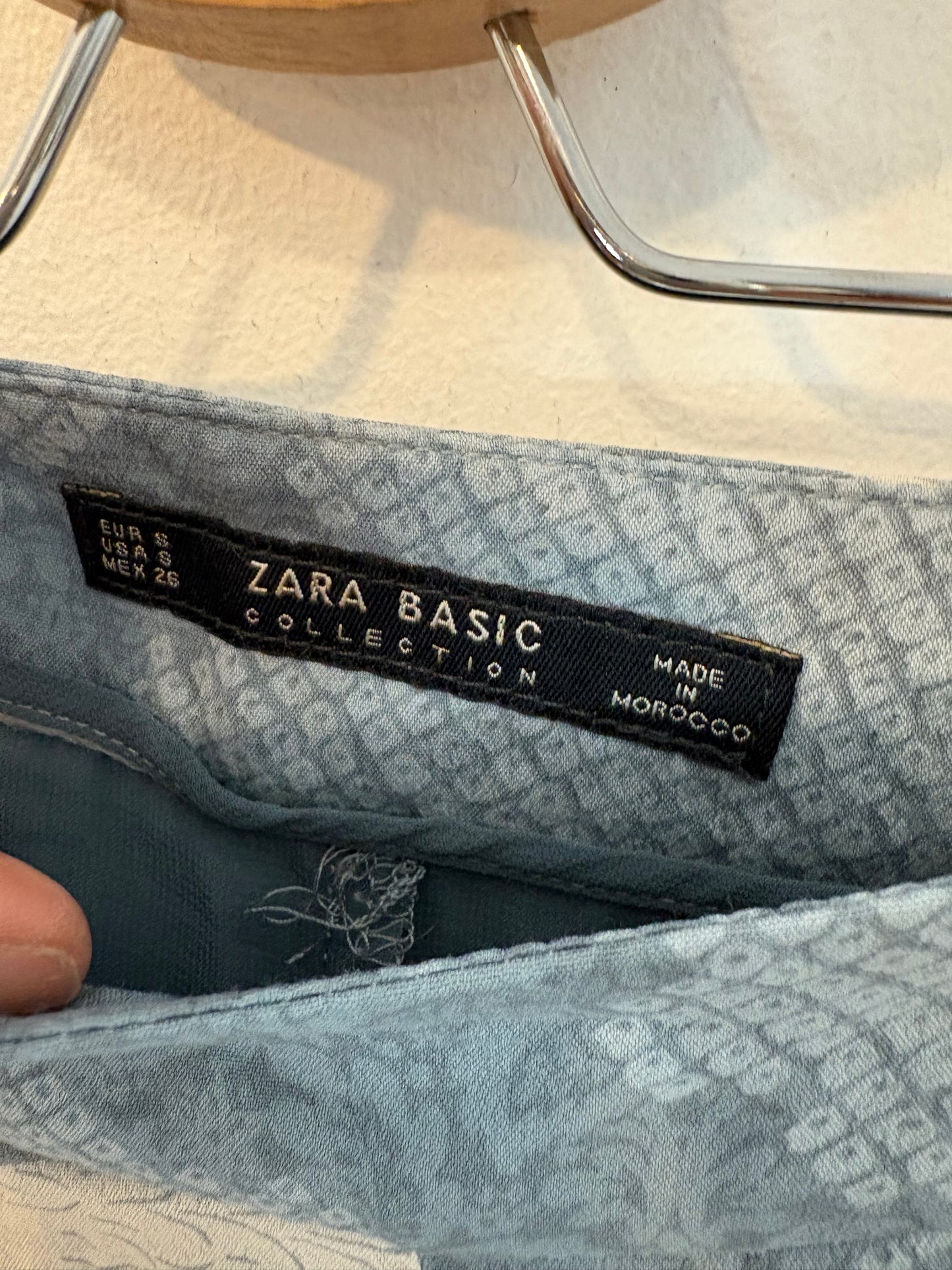 ZARA. Blue Ts bird pants