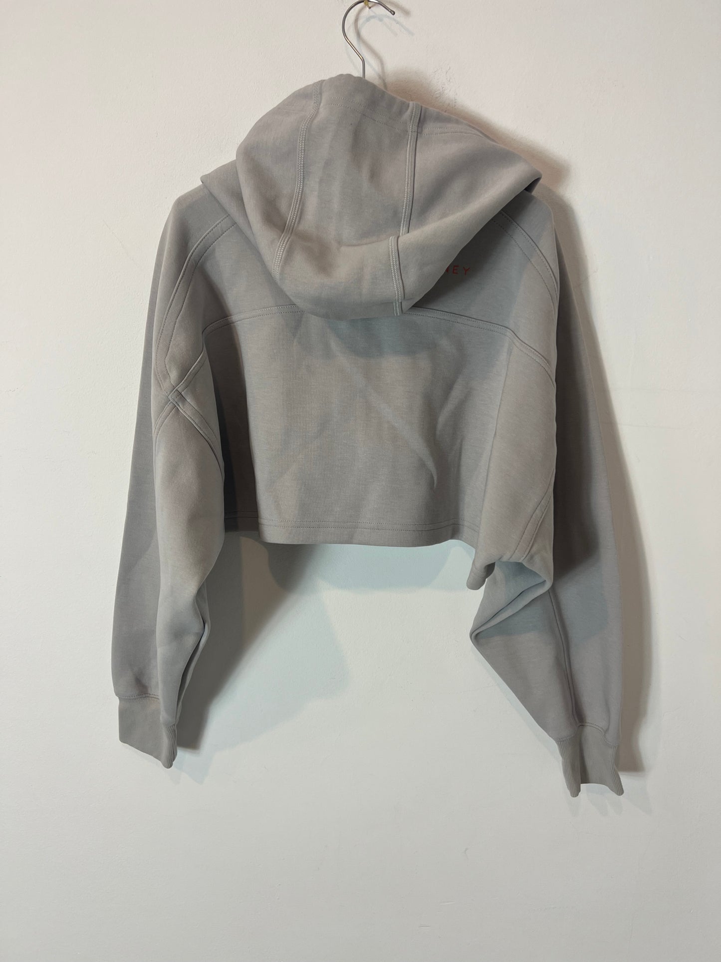 ADIDAS by STELLA McCARTNEY. Sudadera gris cropped. T XS