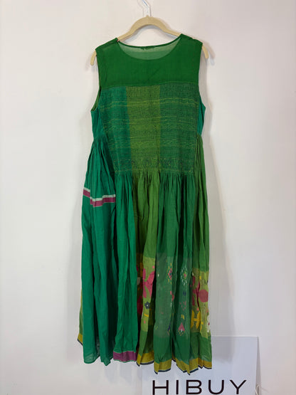 INJIRI. Vestido midi texturas estampado