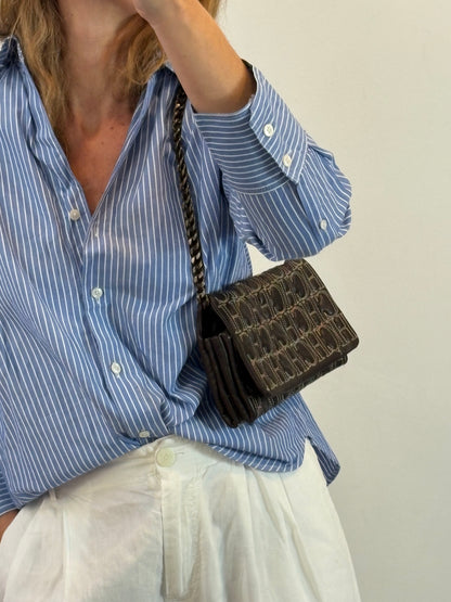 CAROLINA HERRERA. Bolso clutch marrón piel