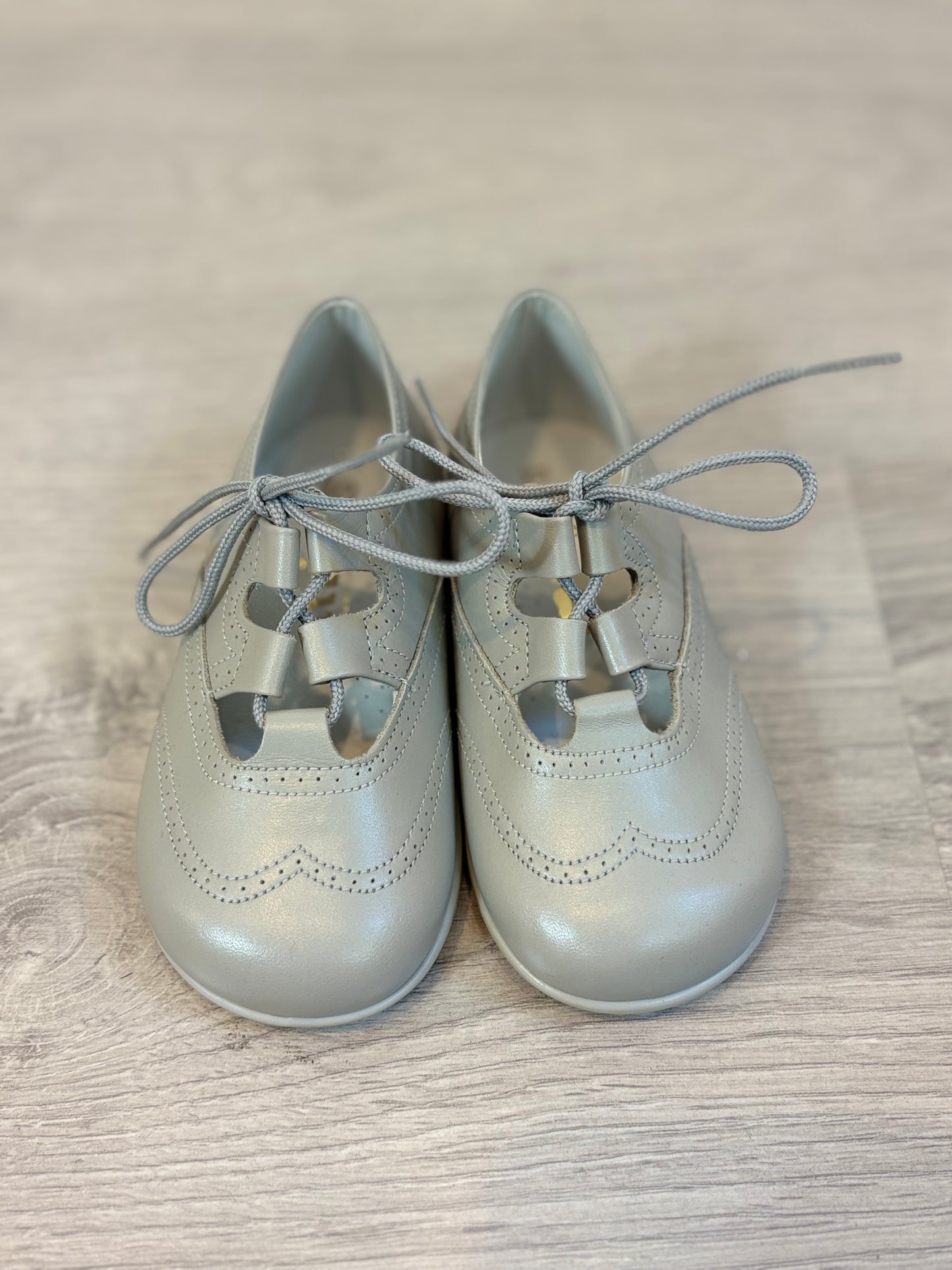 MICOS. Inglesitos piel gris claro. T 23