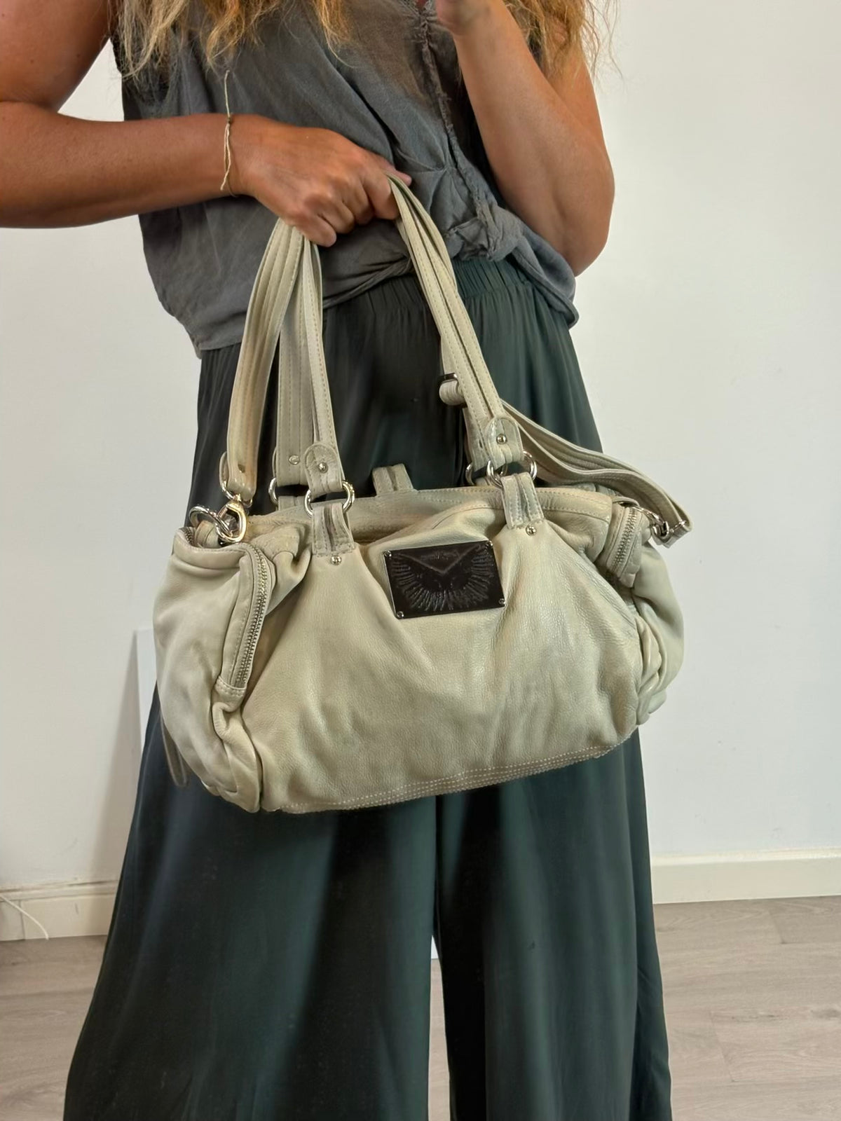 ZADIG & VOLTAIRE. Bolso mediano piel doble asa