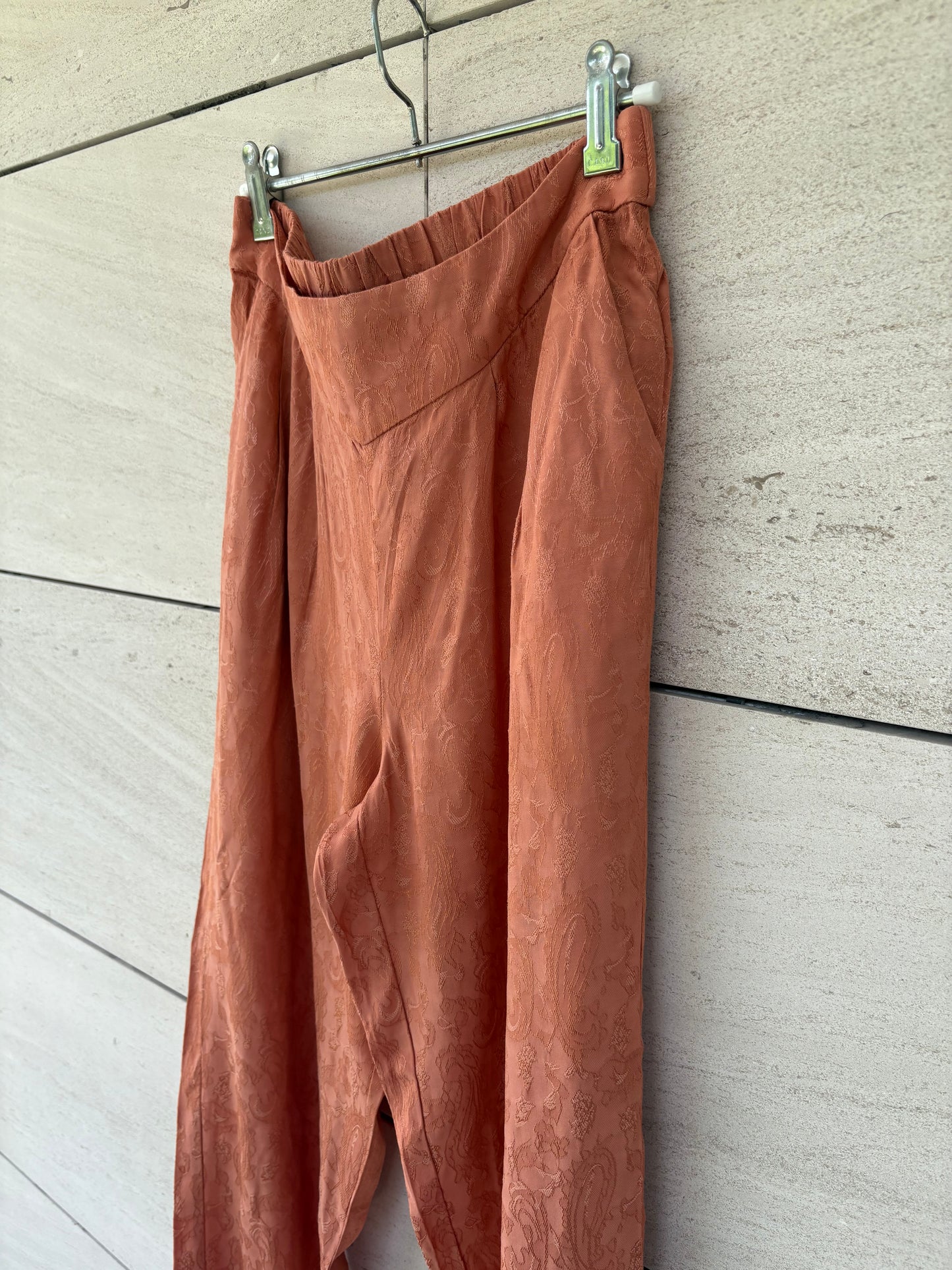 INTROPIA. Total embroidered look Tm