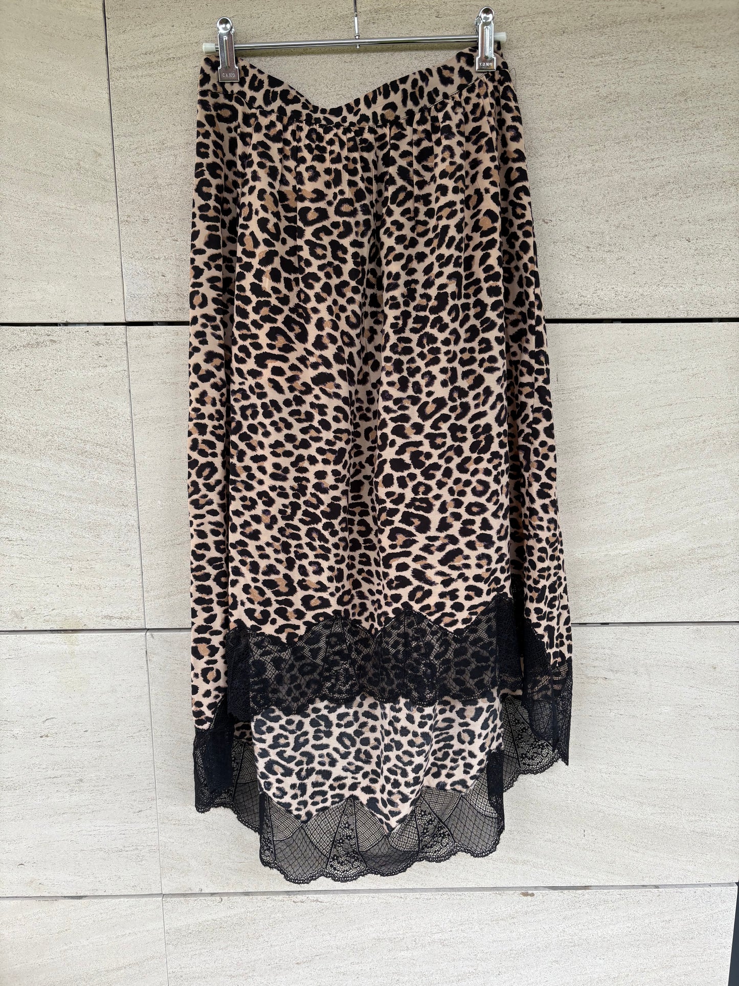 ZADIG&VOLTAIRE. Falda midi animal print asimétrica