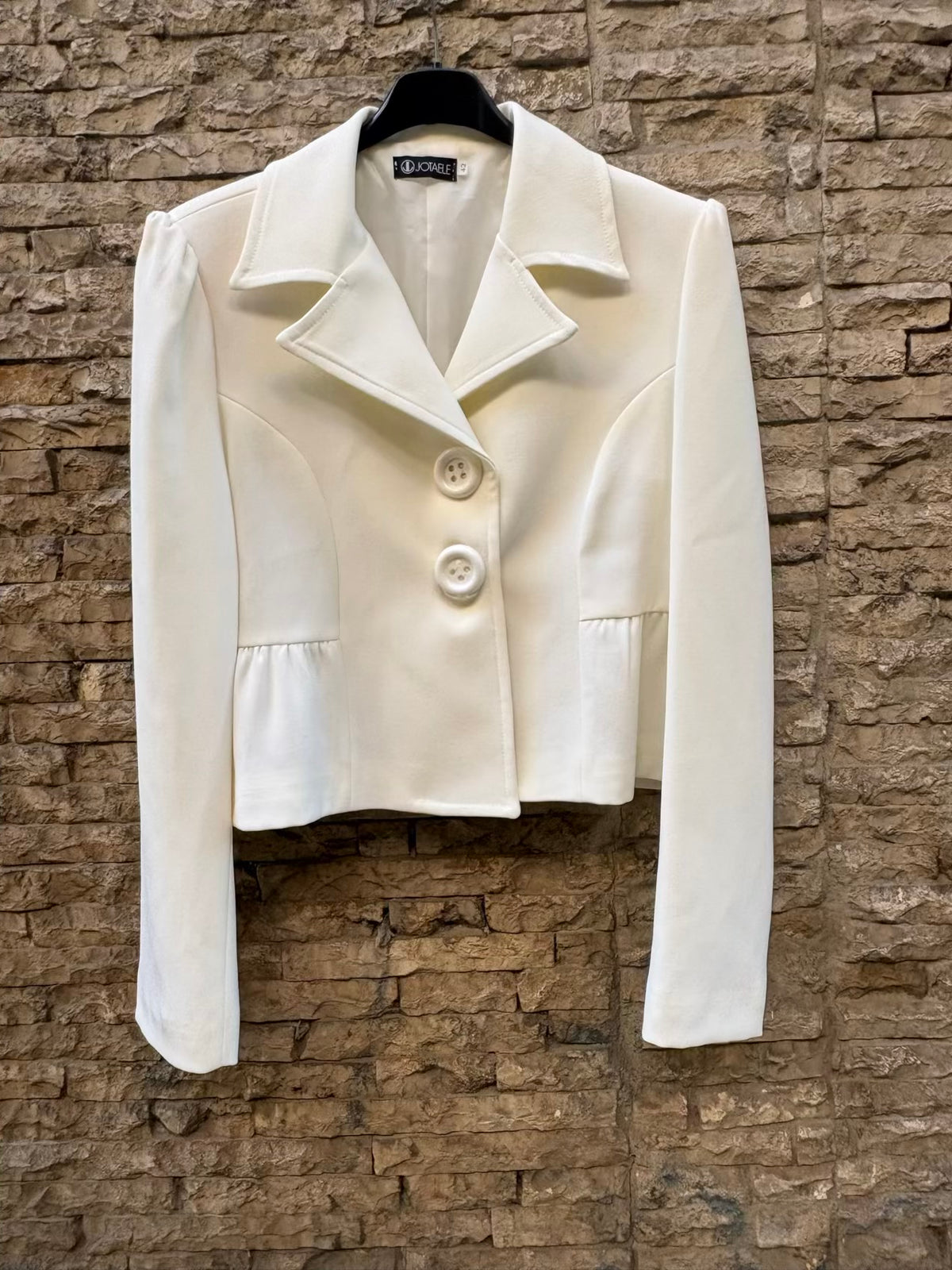 Chaqueta blanca botones