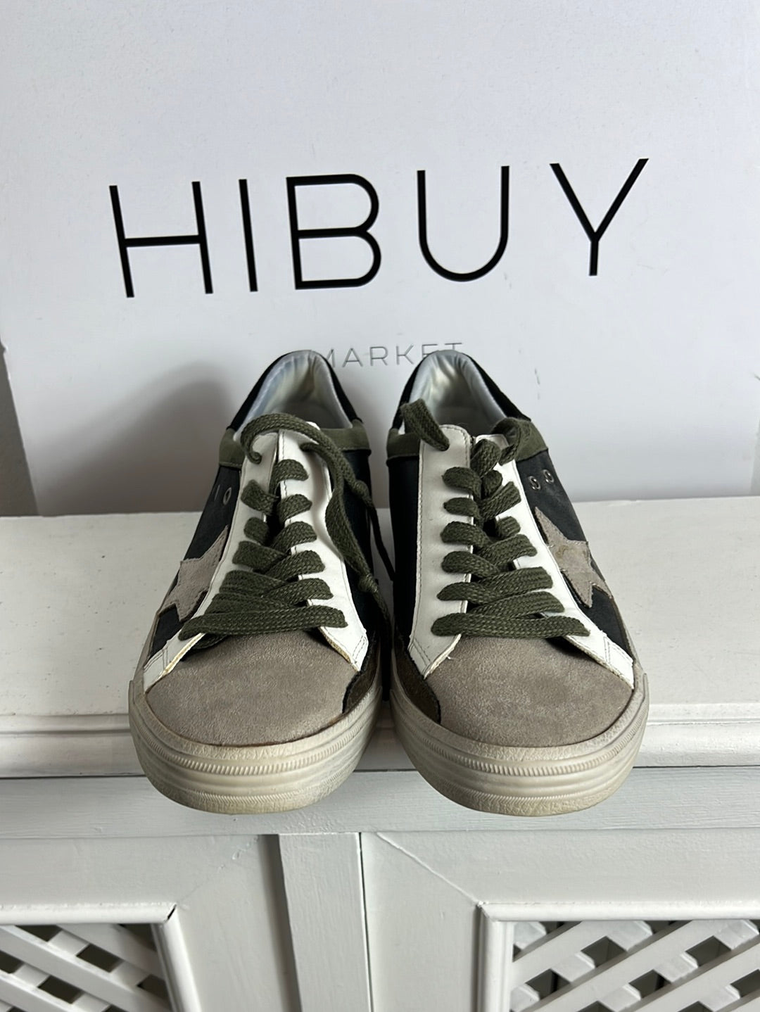 CORINA. Zapatillas texturas estrella. T 38