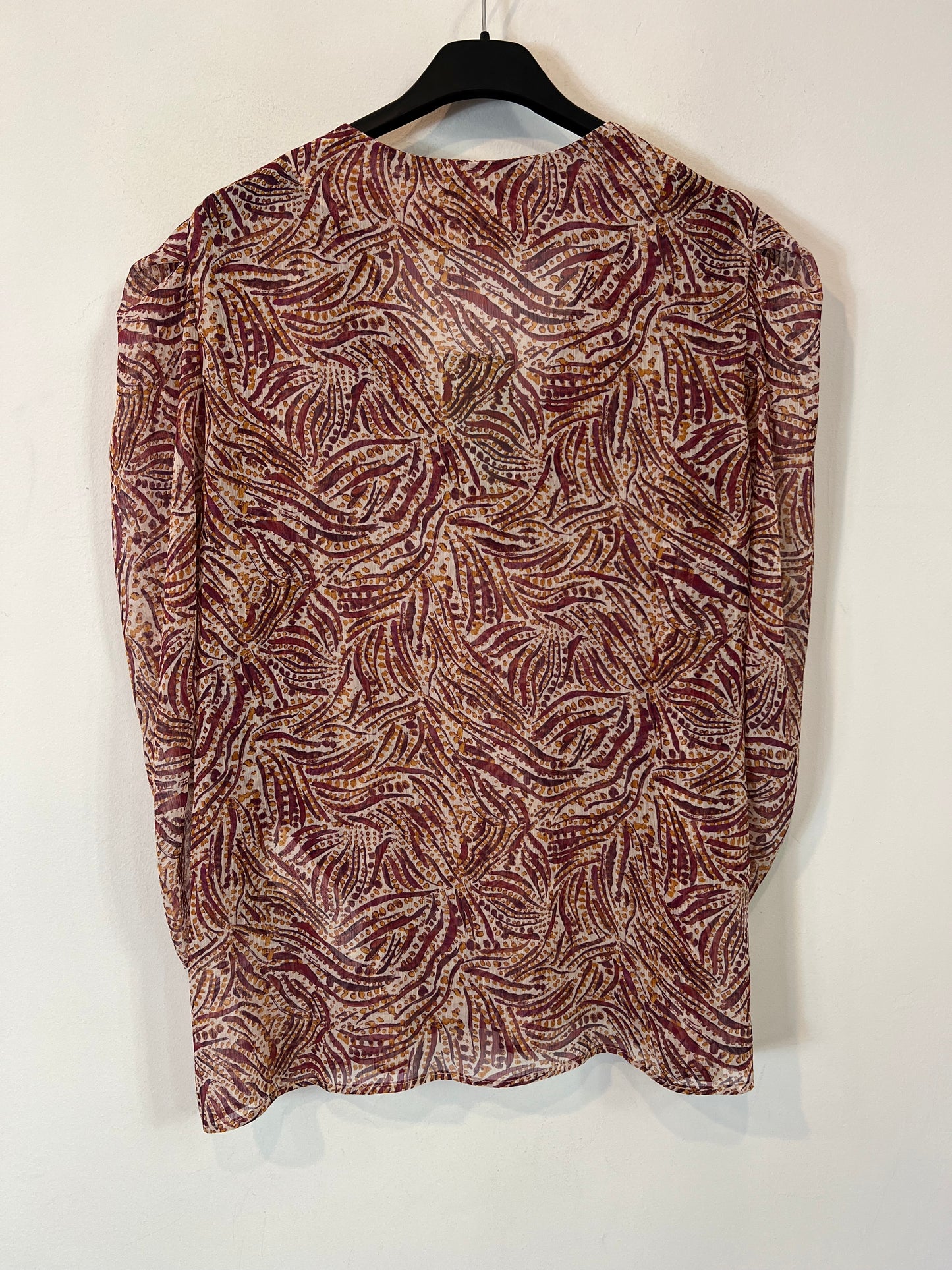 INTROPIA. blusa estampada tonos beige T.l