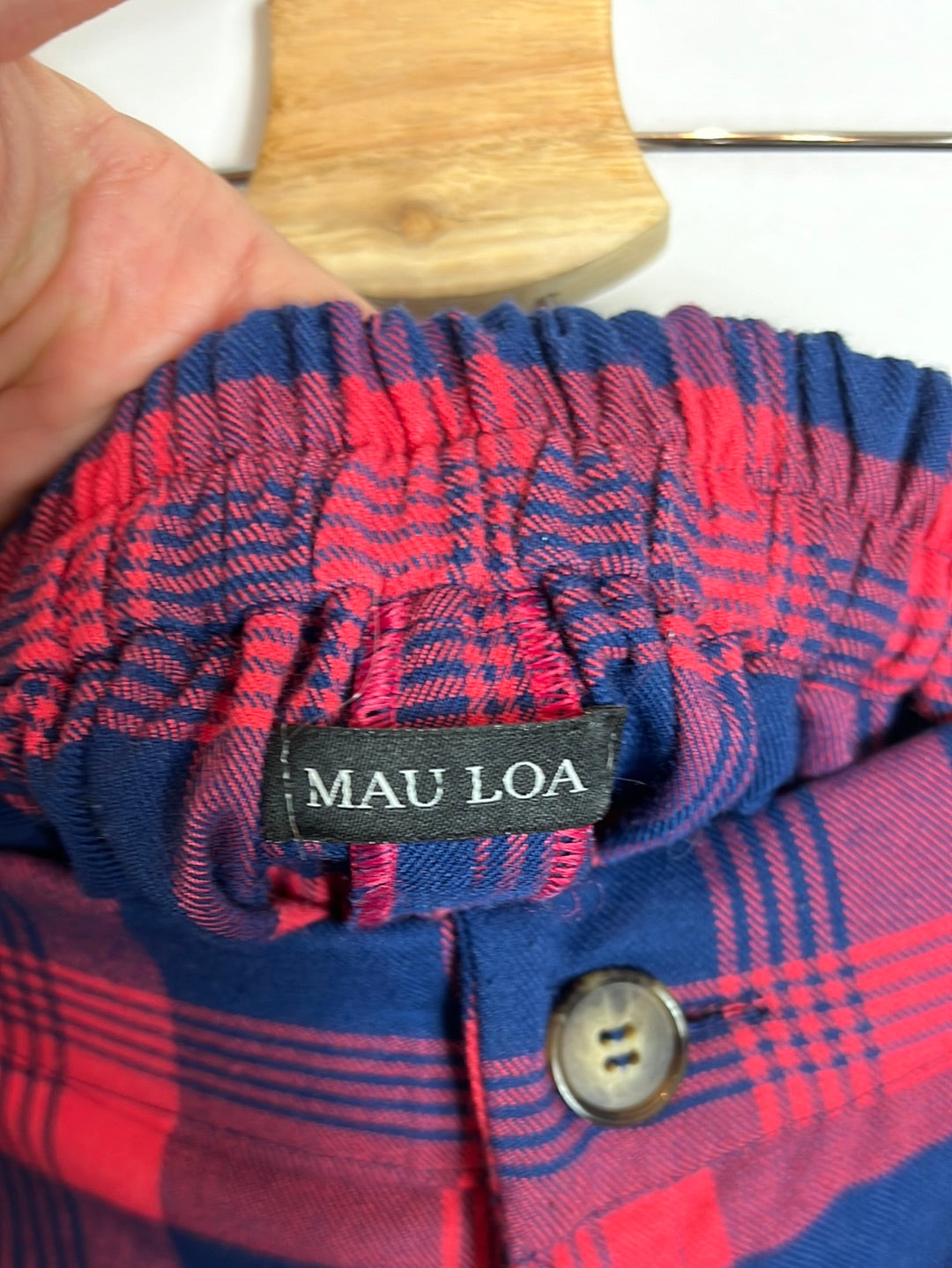 MAU LOA. Wide-legged blue and red checked trousers. TL (M)