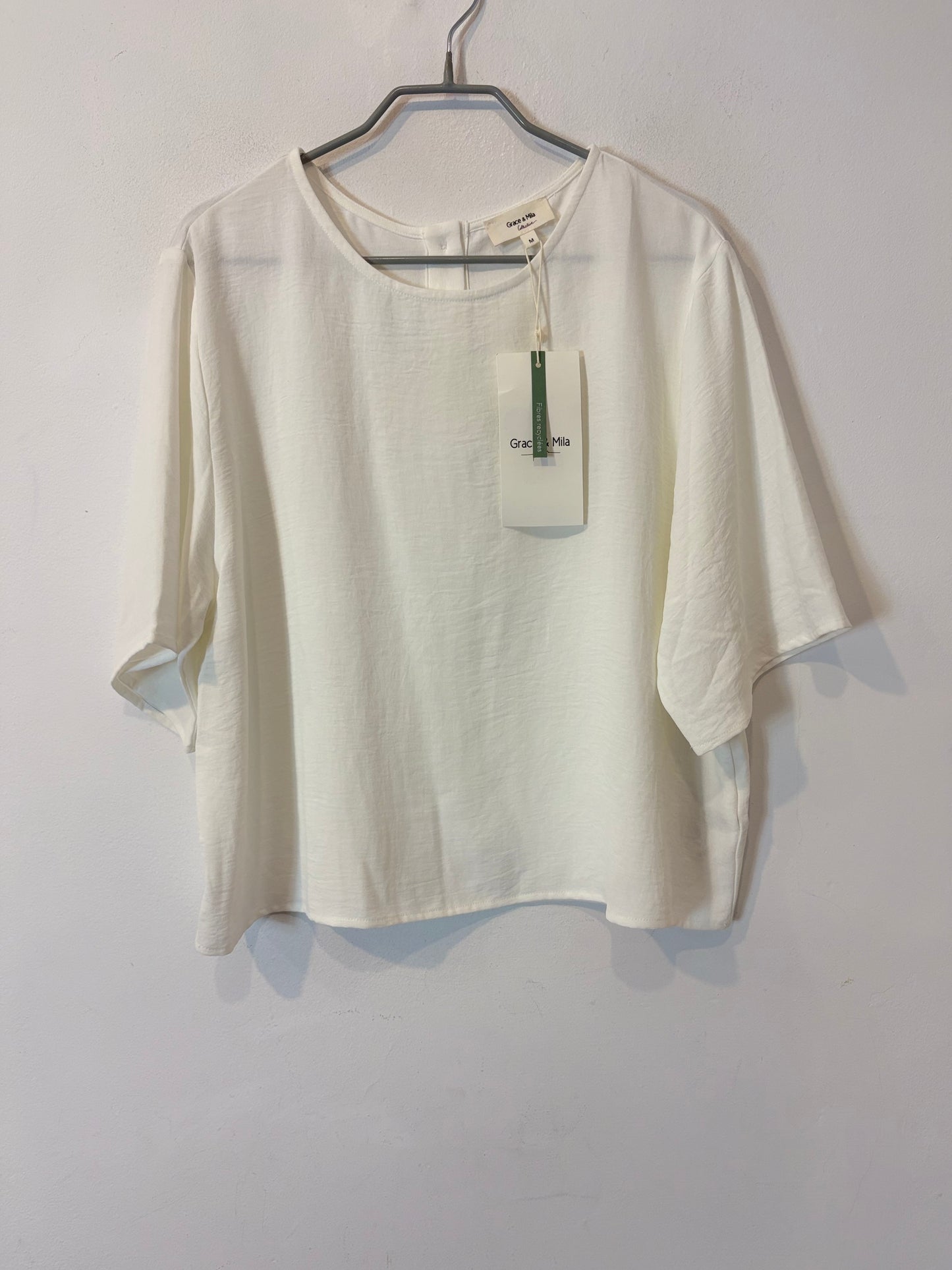 GRACE & MILA. Blusa blanca fluida