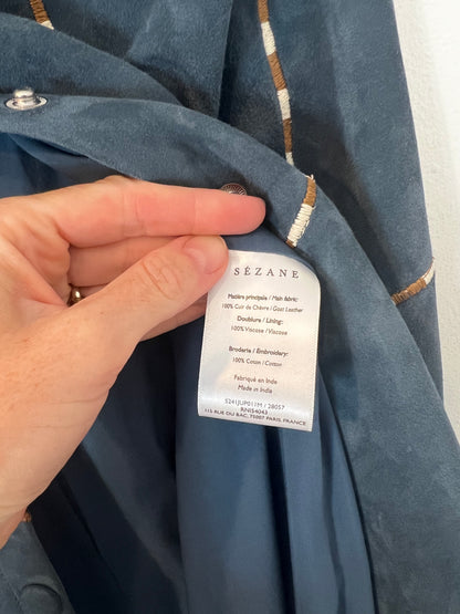 SÉZANE. Falda midi piel azul