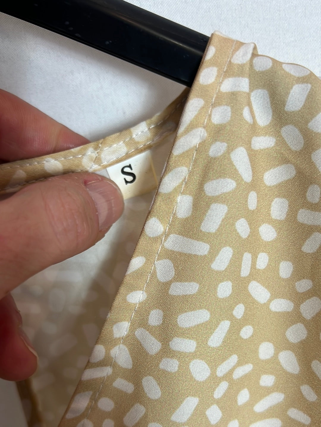 OTRAS. Vestido amarillo pastel volante. T S