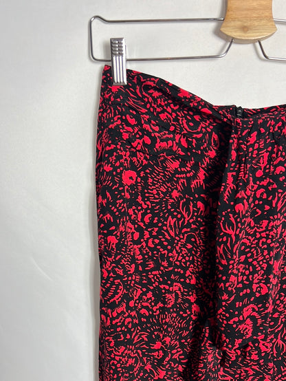 ZARA. Falda midi negra y roja apertura . T S