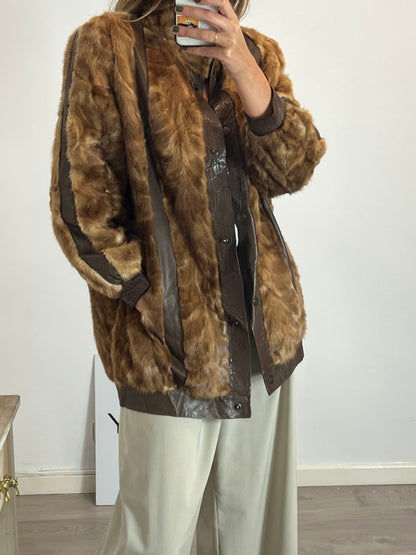 KAMOURASKA. Natural fur and brown leather coat. TM