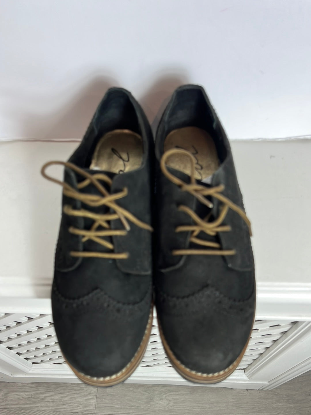 COOL. Zapatos negros cordones plataforma T.30