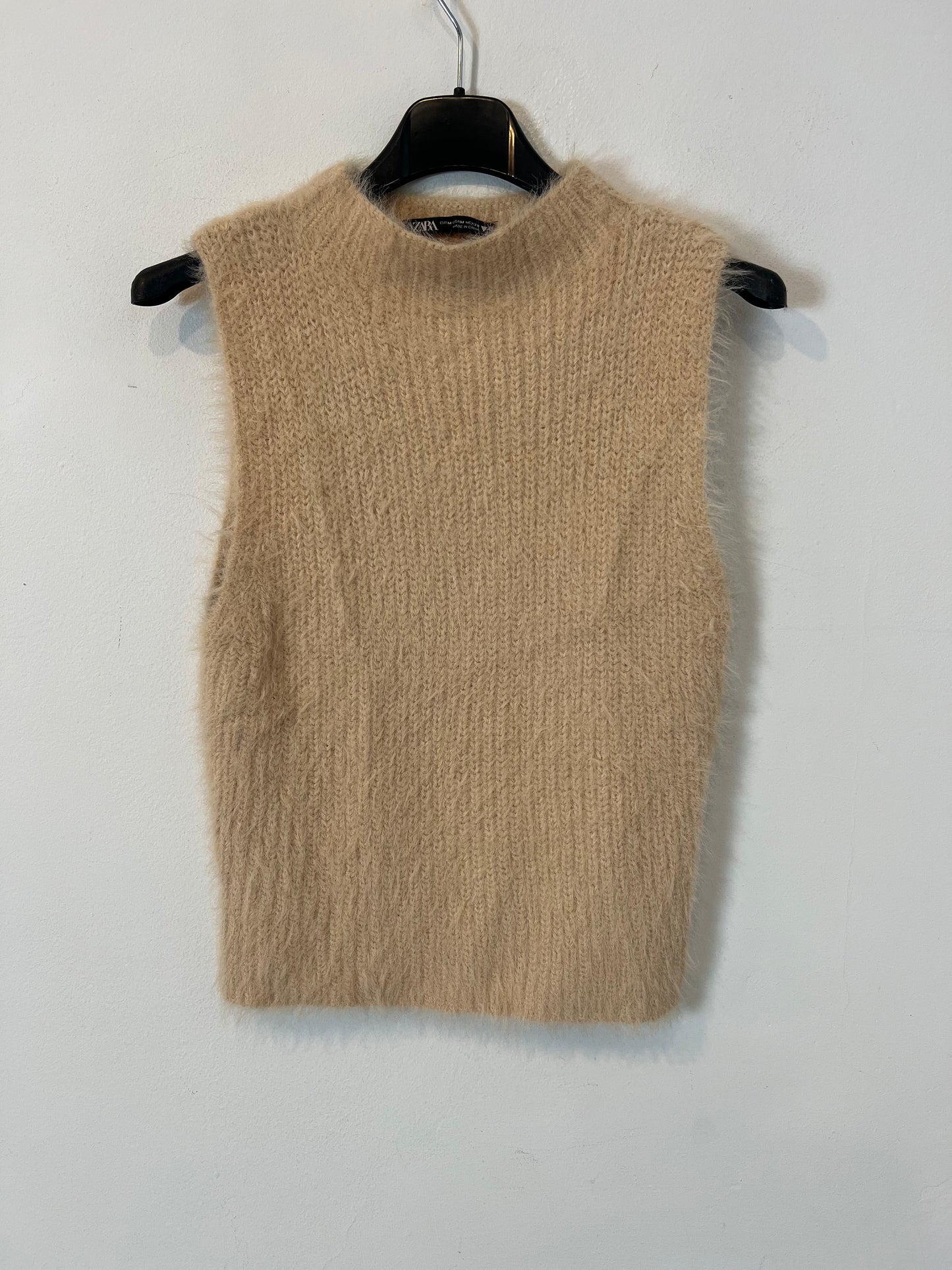 ZARA. Top beige pelito T.m