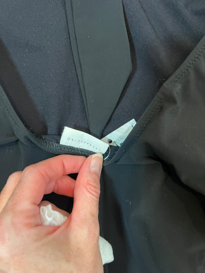 LAURA VECINO. Bañador negro. Talla S