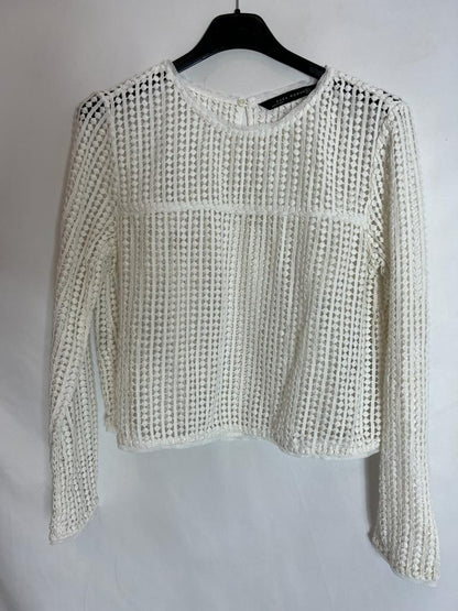 ZARA. White openwork long-sleeved top. TS
