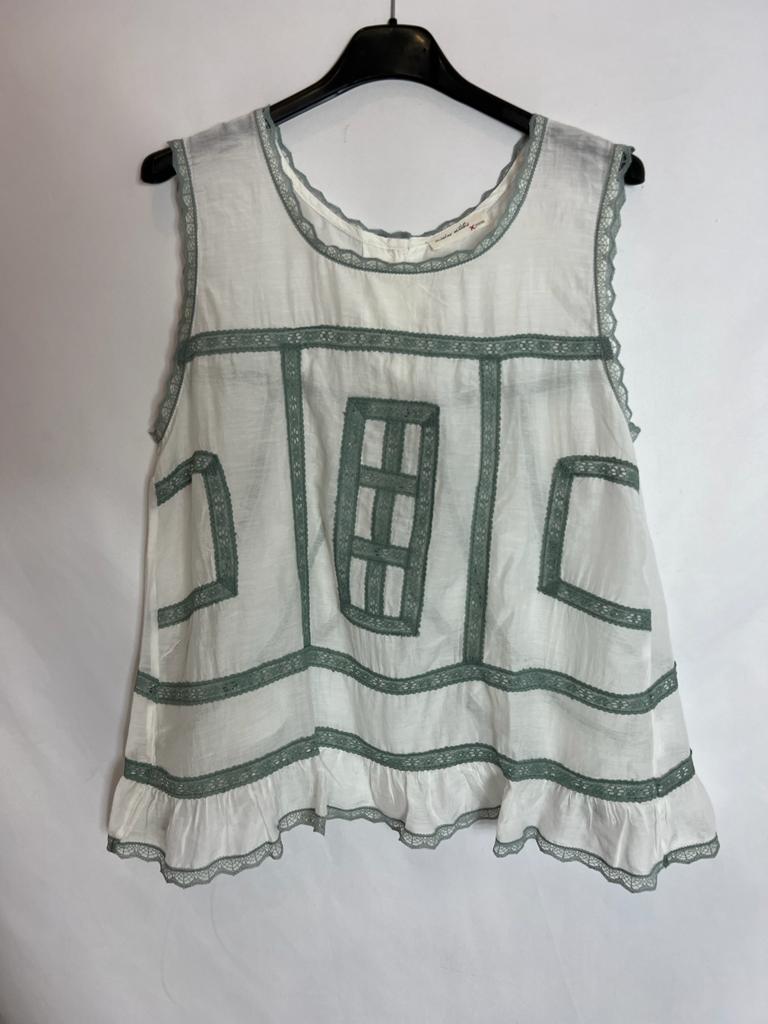 YERSE. Top blanco encaje verde agua. T S/M