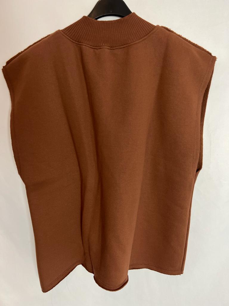 ZARA. Sudadera sin mangas marrón. T S