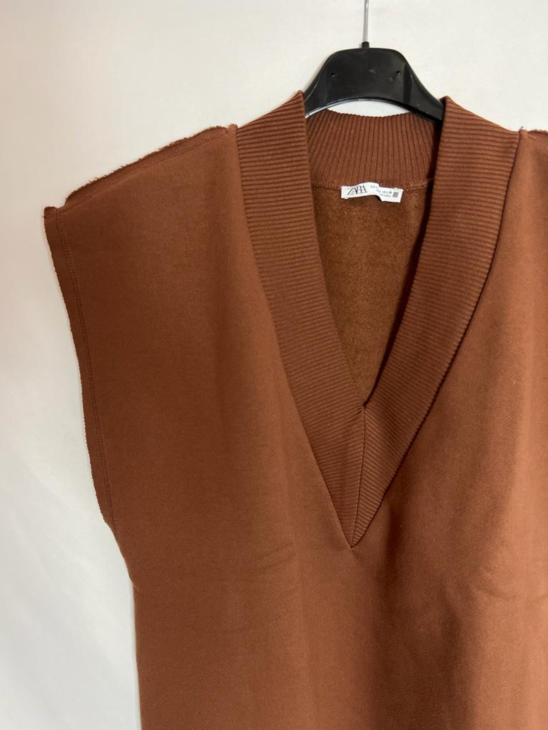 ZARA. Sudadera sin mangas marrón. T S