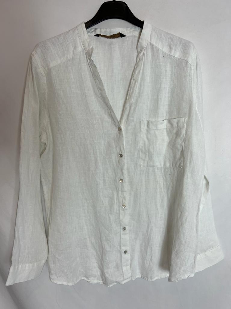 ZARA. White linen blouse with pocket. TS