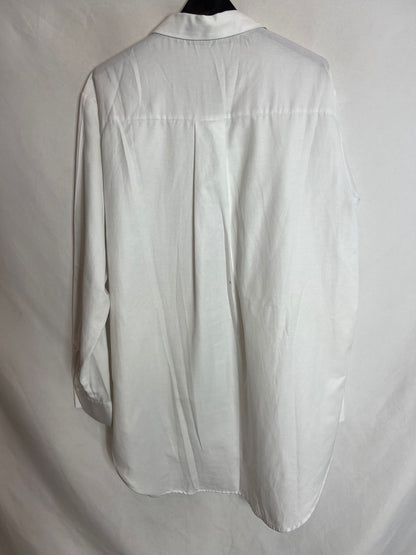 ZARA. Long white blouse. Size XL