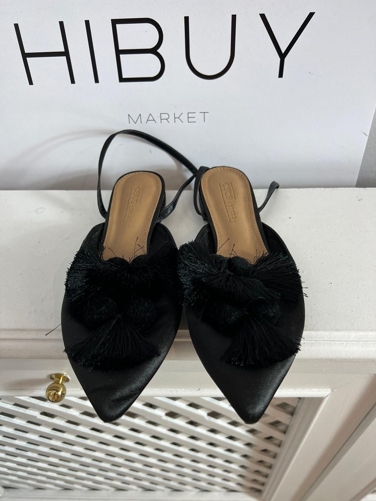 ASOS. Zapato punta destalonado. T.37