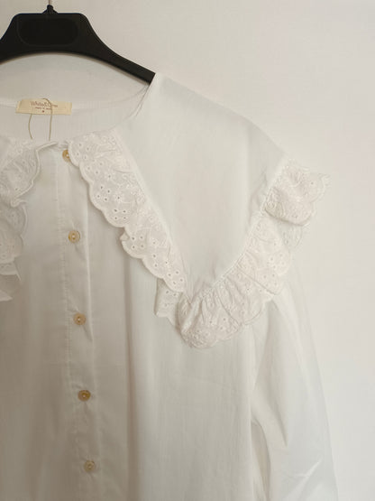 WHITE&amp;ONE. White blouse with baby collar Your (s/m)
