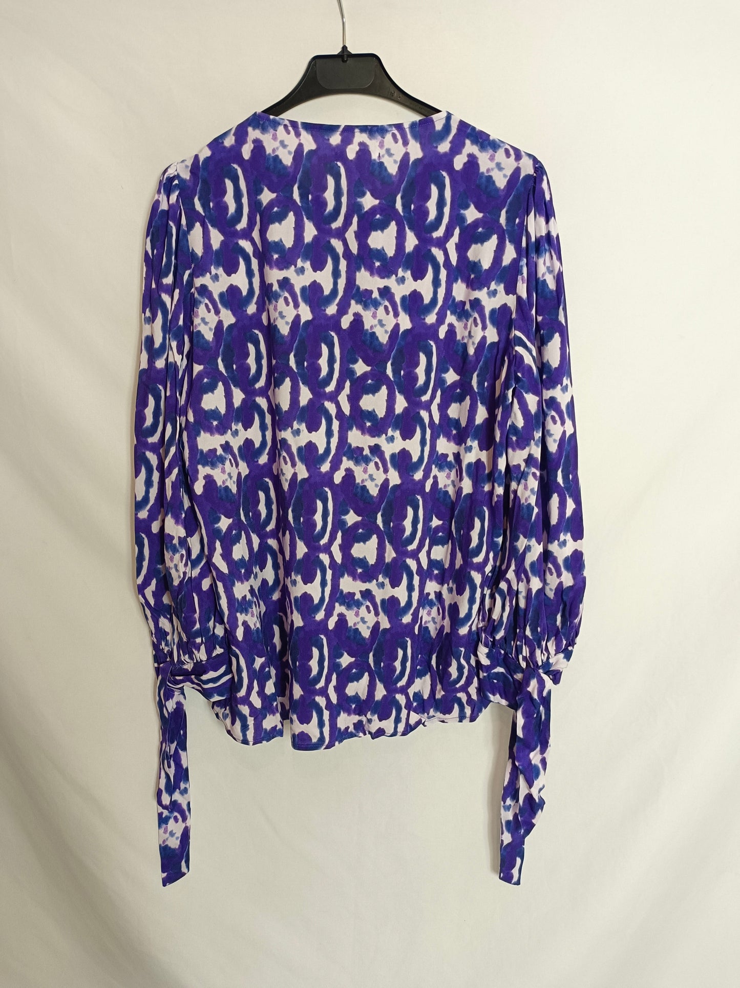 FRAMBUA. Blusa morada tie dye T.m