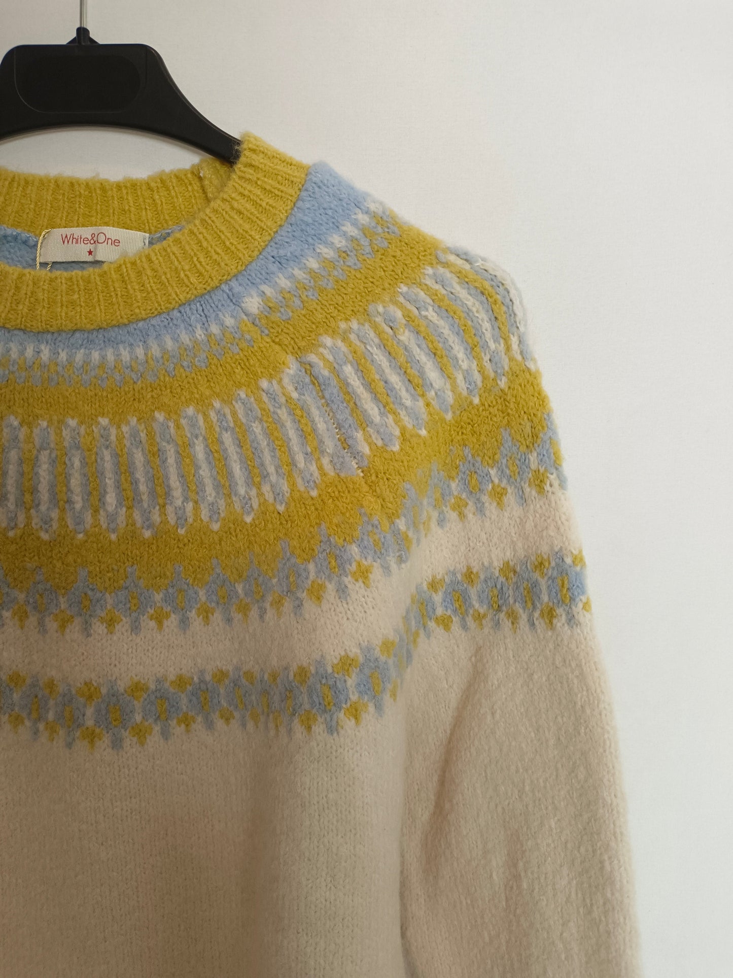 WHITE&ONE. jersey beige dibujo T.s