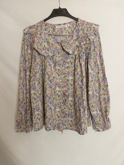 LAMAGLIETTA. Tm beige floral blouse