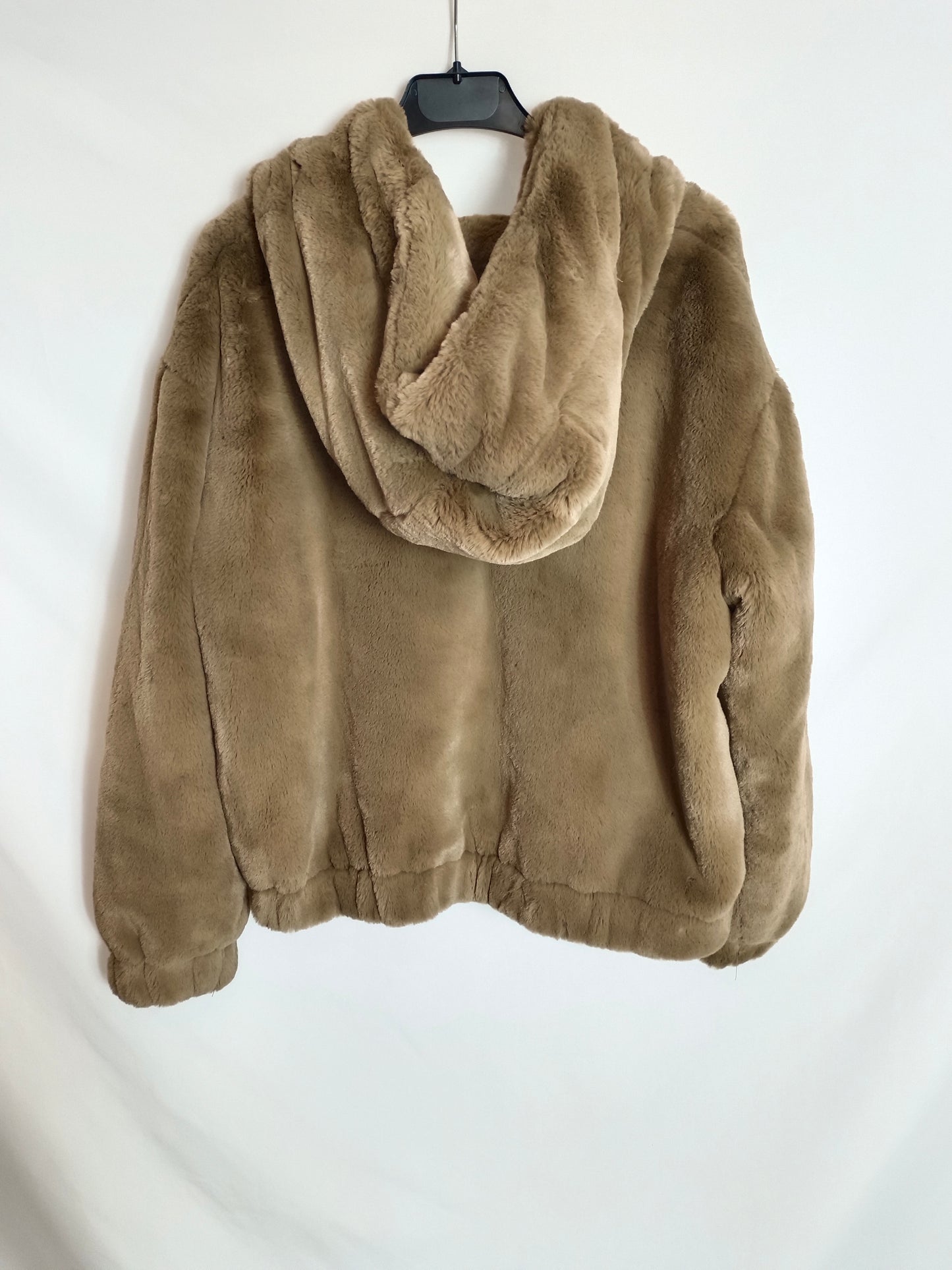 ZARA. Chaqueta pelo marrón capucha T.M