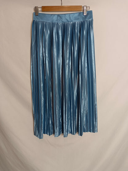 ICHI. Falda midi plisada azul metálico. T XS/S