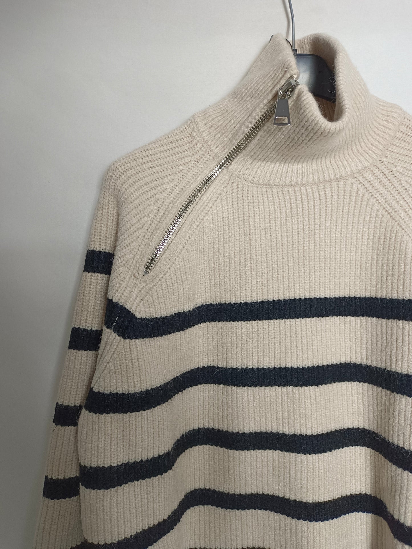 ZARA. Jersey rayas cremallera T.s