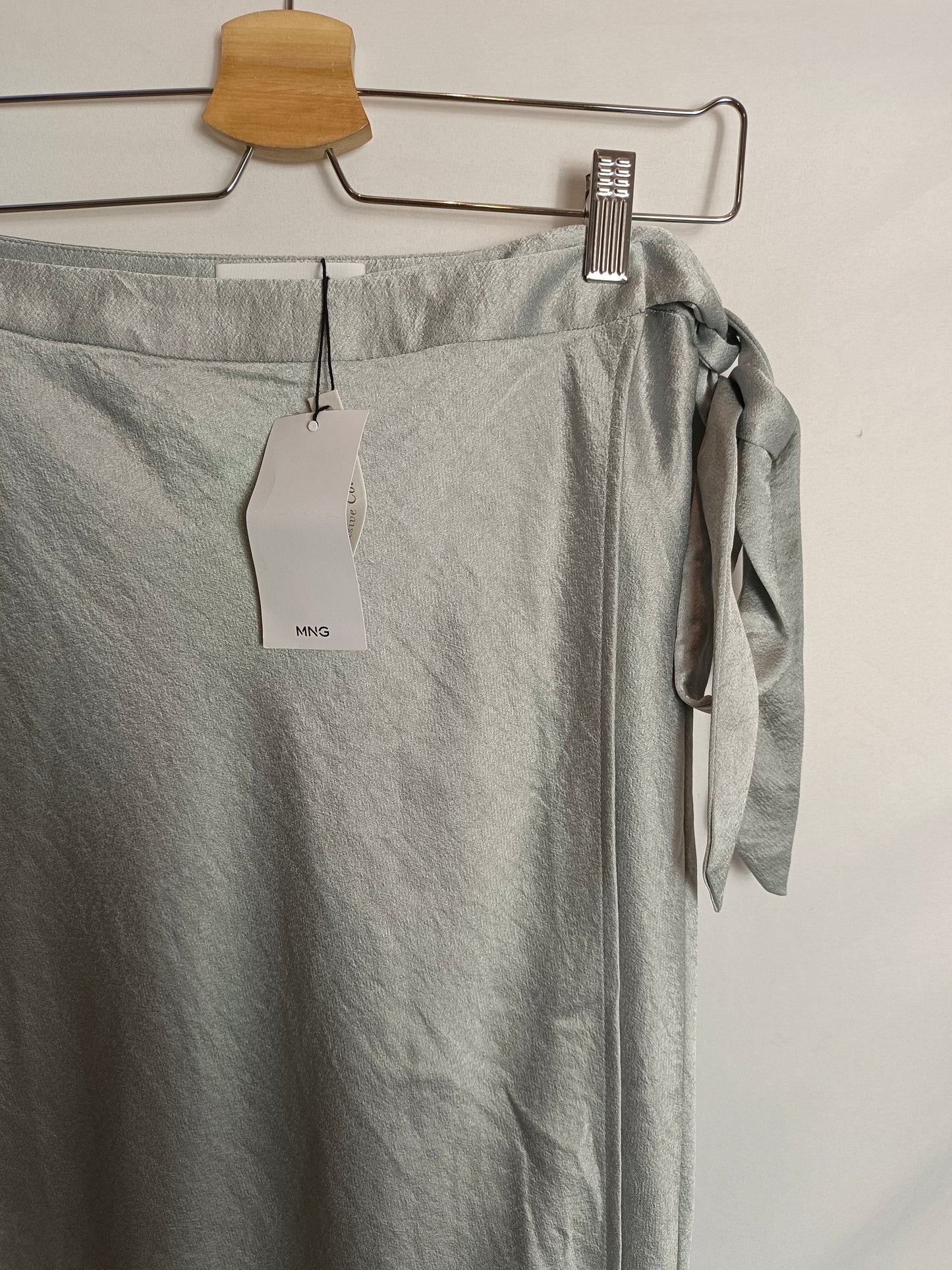 MANGO. Blue wrap skirt Tm