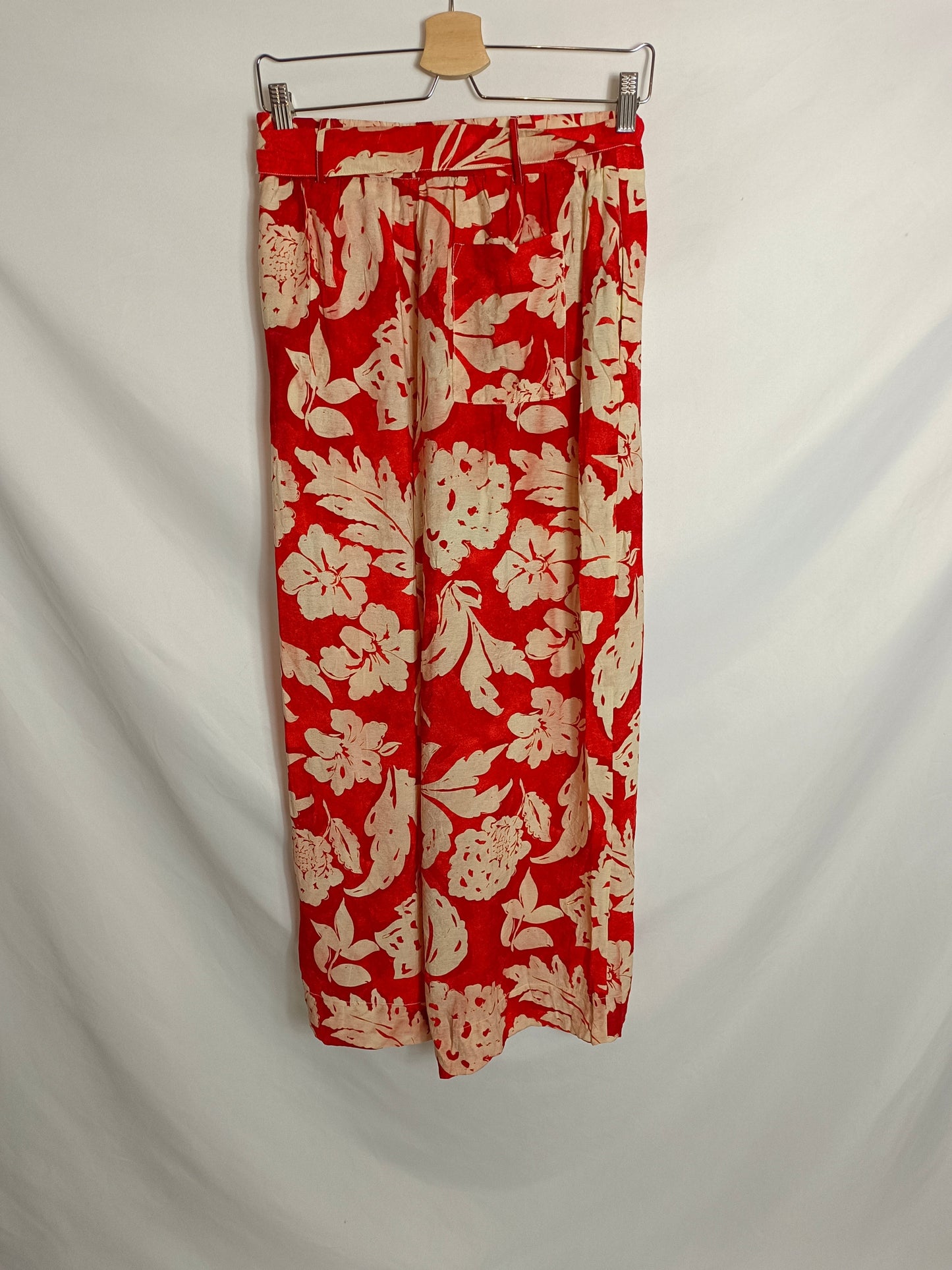 MANGO. Flowy floral trousers Tm