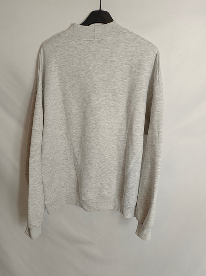 BERSHKA. "Monaco" Ts gray sweatshirt