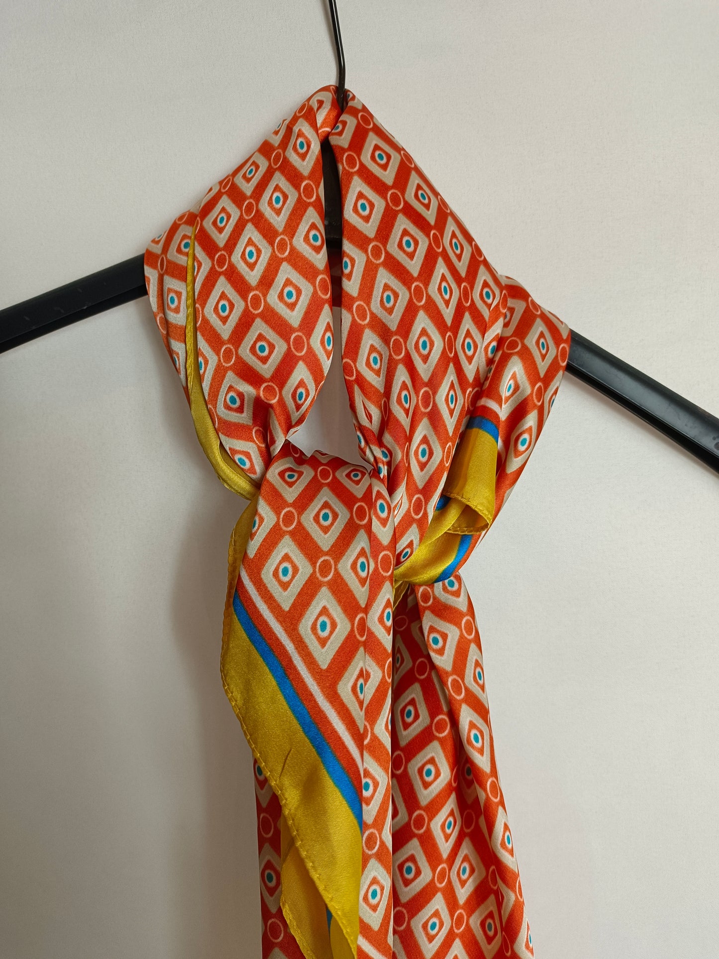 OTRAS. Pañuelo estampado