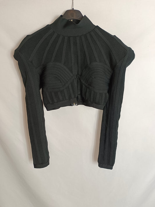 SUPERDOWN (REVOLVE). Croptop negro hombreras T.M