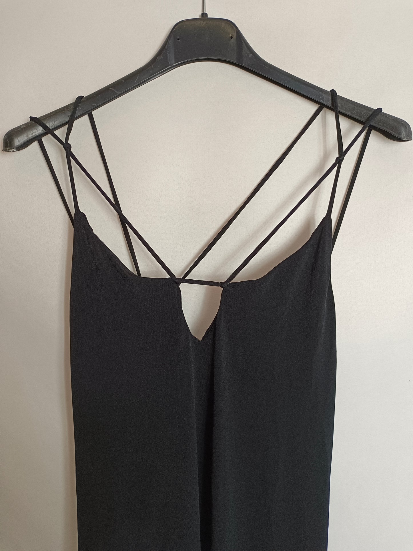 H&M. Vestido largo negro T.S