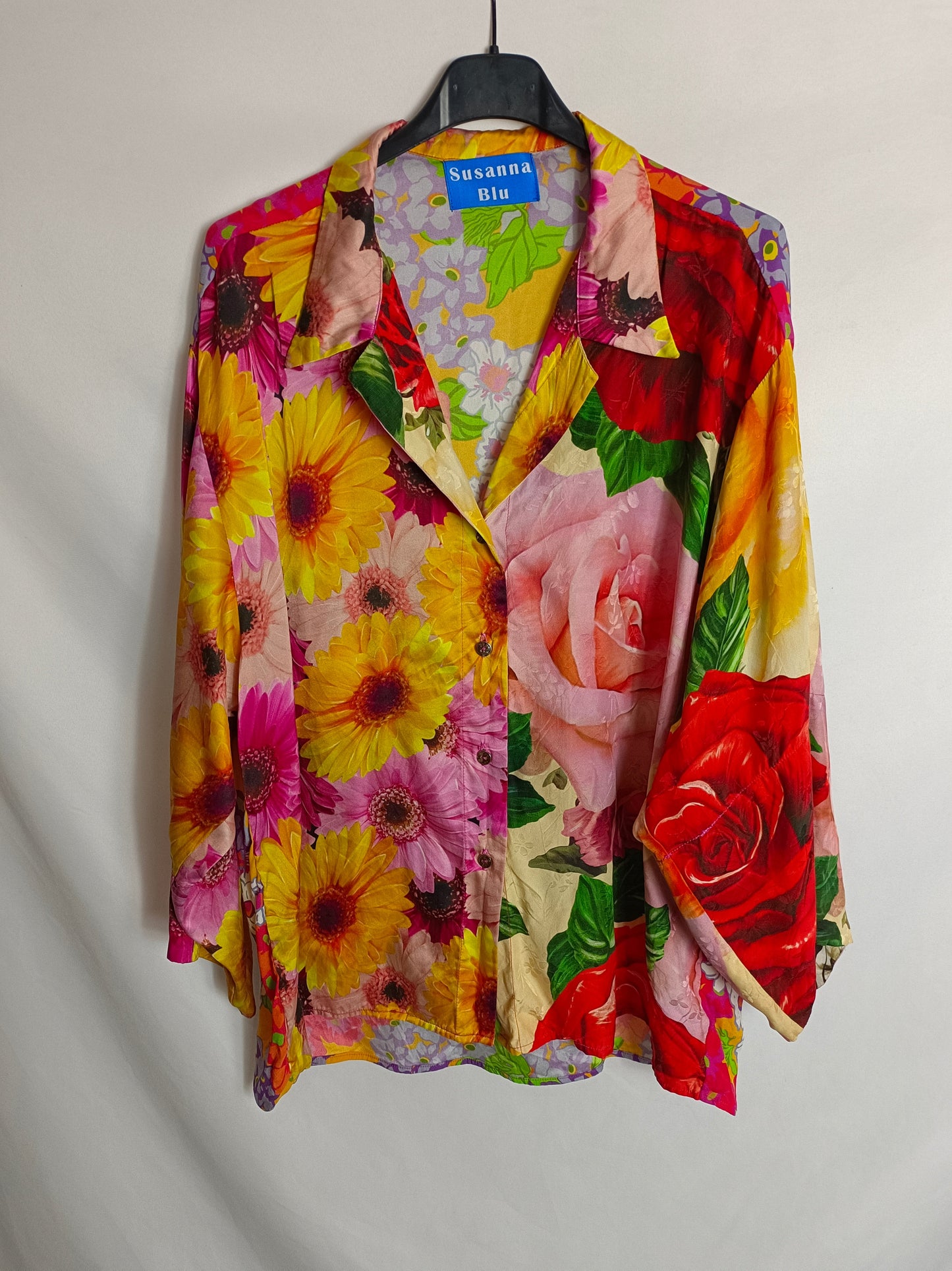 SUSANNA BLU. Blusa flores T.U(S/M)