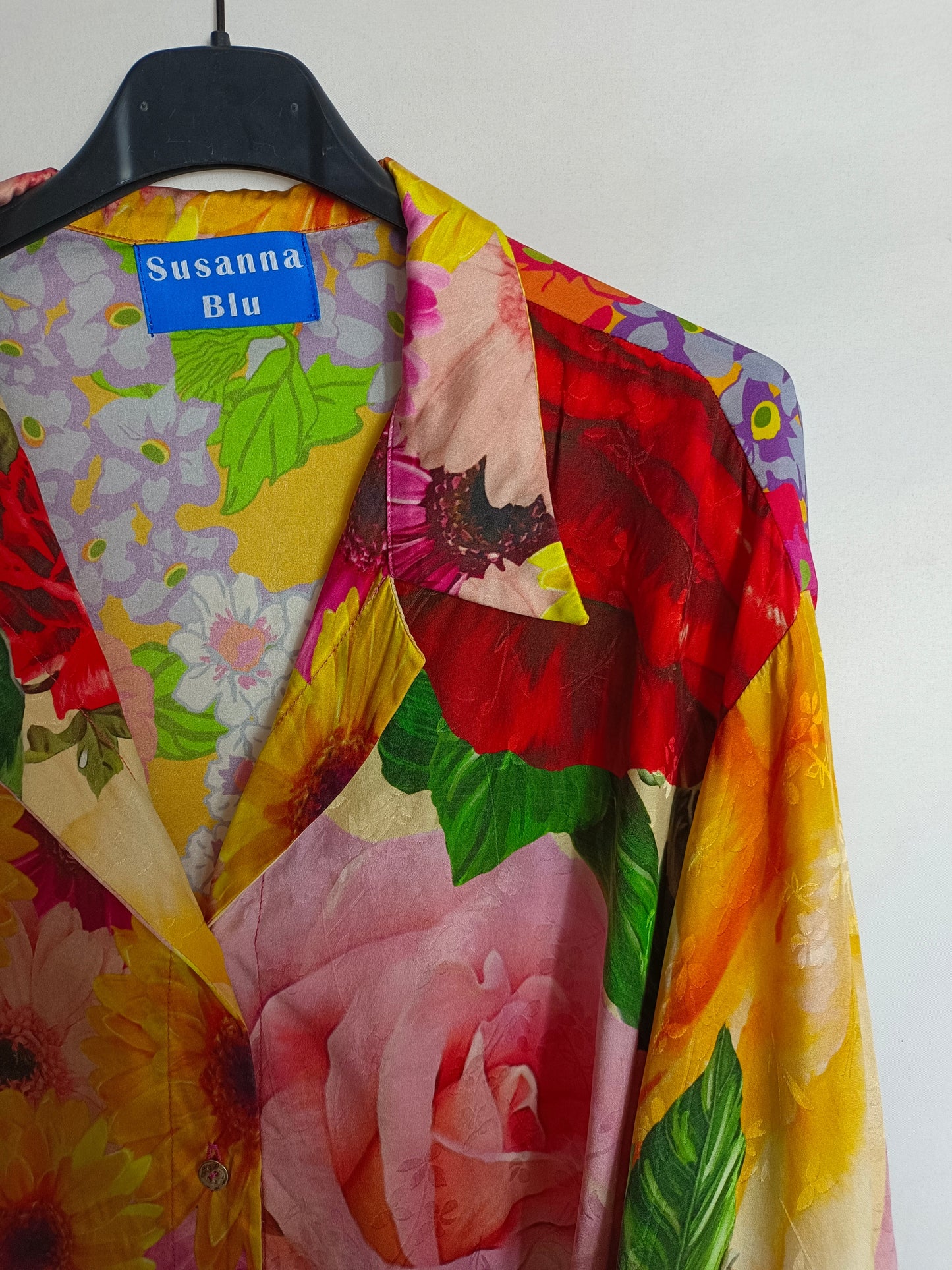 SUSANNA BLU. Blusa flores T.U(S/M)
