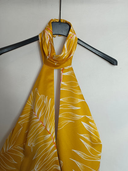 CAMILA COELHO. Vestido mostaza hojas T.S