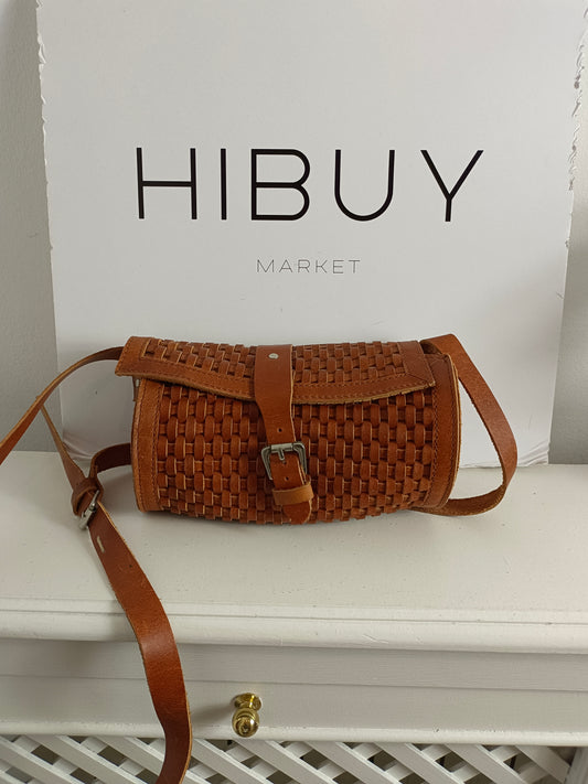 ASOS. Bolso piel trenzado (TARA)