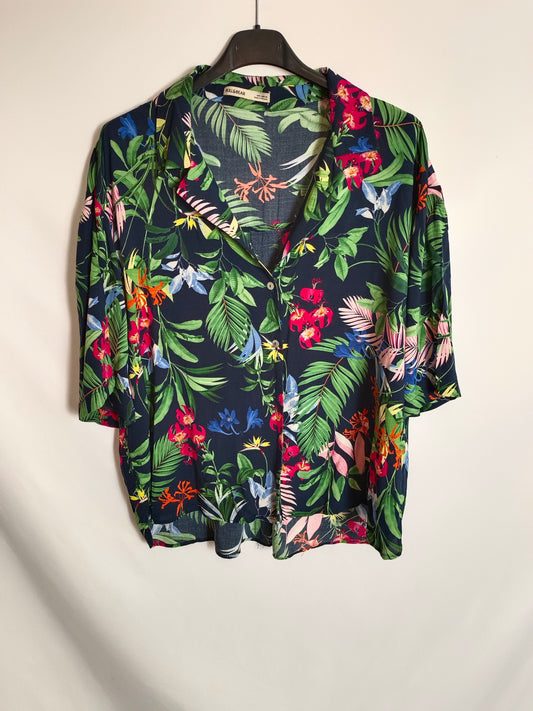 PULL&BEAR. Blusa hawaiana T.l