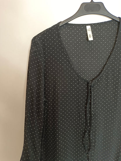 MANGO. Blusa negra lunares T.s