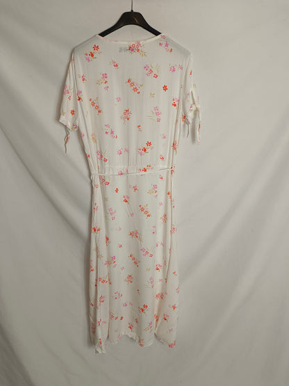 TEX. Vestido midi blanco flores T.m